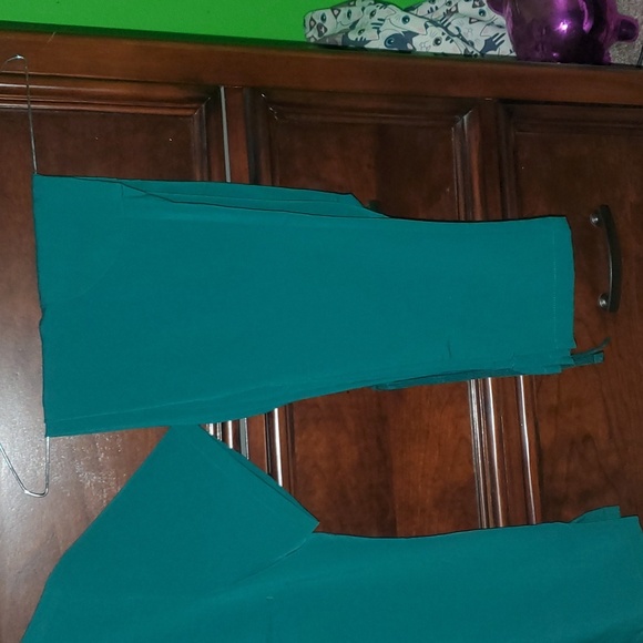 Hunter Green💚🌲 Mandala Scrubs - Picture 2 of 2